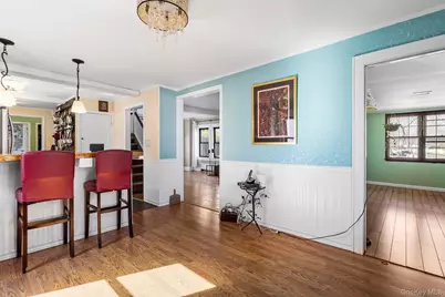 42 Robertson Road, Lynbrook, NY 11563 - Photo 12