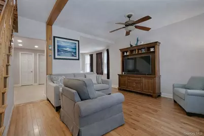 148 Beach 93rd Street, Rockaway Beach, NY 11693 - Photo 4