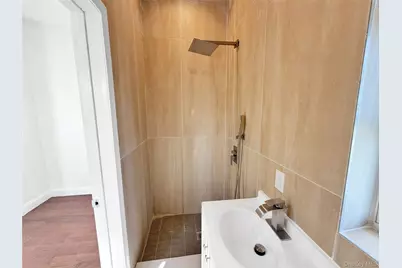 37 Lancaster Place, Hempstead, NY 11550 - Photo 34