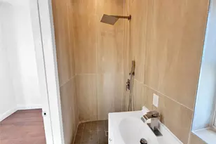 37 Lancaster Pl, Hempstead, NY 11550 - Photo 34