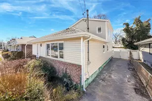 37 Lancaster Pl, Hempstead, NY 11550 - Photo 8