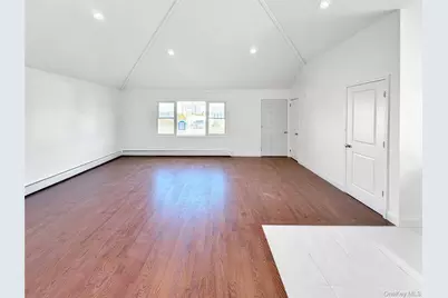 37 Lancaster Place, Hempstead, NY 11550 - Photo 22