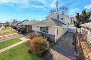 37 Lancaster Pl, Hempstead, NY 11550 - Photo 6