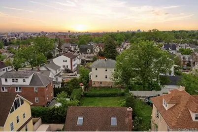 115 Winfred Avenue, Yonkers, NY 10704 - Photo 42