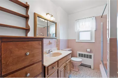 115 Winfred Avenue, Yonkers, NY 10704 - Photo 32