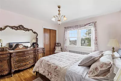 115 Winfred Avenue, Yonkers, NY 10704 - Photo 18