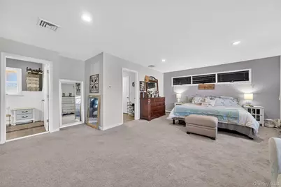 216 Edgewood Drive N, Newburgh, NY 12550 - Photo 14