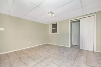 260 New Hampshire Avenue, Bay Shore, NY 11706 - Photo 20