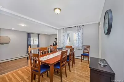 260 New Hampshire Avenue, Bay Shore, NY 11706 - Photo 10