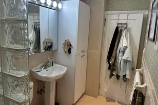 21 Wellington Pl, Amityville, NY 11701 - Photo 16