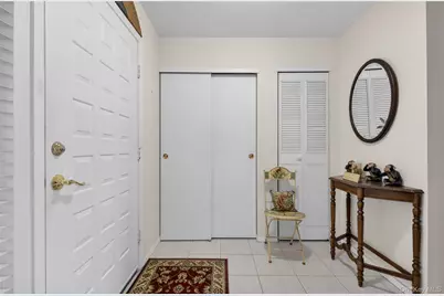 285 Carriage House Drive, Jericho, NY 11753 - Photo 4