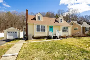 14 Van Wert Pl, Hyde Park, NY 12538 - Photo 24