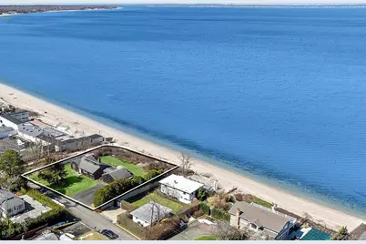 22 Peconic Crescent, Hampton Bays, NY 11946 - Photo 24