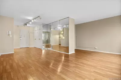 87-15 165th Street #4B, Jamaica, NY 11432 - Photo 1