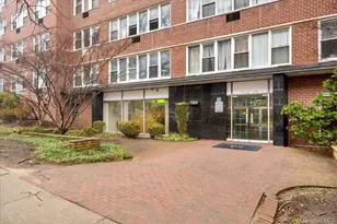 87-15 165th St, Jamaica, NY 11432 - Photo 12