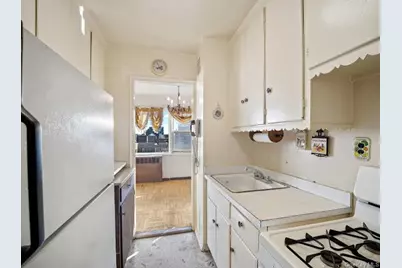 3131 Grand Concourse #8H, Bronx, NY 10468 - Photo 12