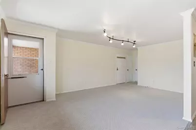 400 Fulton Street #3B, Farmingdale, NY 11735 - Photo 6