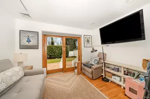 2420 Willow St, Wantagh, NY 11793 - Photo 12