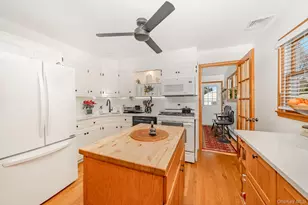 2420 Willow St, Wantagh, NY 11793 - Photo 6