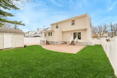 2420 Willow Street, Wantagh, NY 11793 - Photo 24