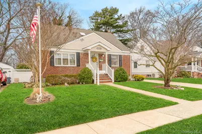 2420 Willow Street, Wantagh, NY 11793 - Photo 2