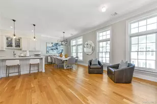 601 Grist Mill Cir, Roslyn, NY 11576 - Photo 6