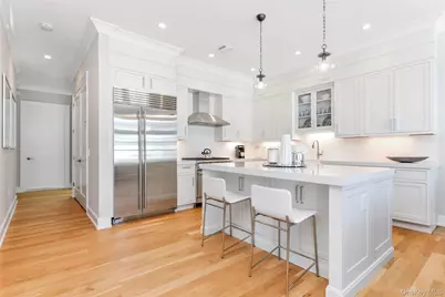 601 Grist Mill Circle #601, Roslyn, NY 11576 - Photo 8