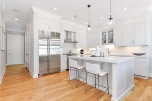 601 Grist Mill Cir, Roslyn, NY 11576 - Photo 8