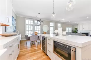 601 Grist Mill Cir, Roslyn, NY 11576 - Photo 10