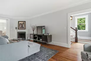 34 Fairview St, Huntington, NY 11743 - Photo 8