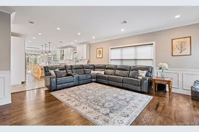 157 Walnut Street, Massapequa Park, NY 11762 - Photo 18