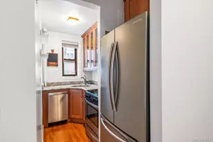 400 W 58th St, New York, NY 10019 - Photo 8