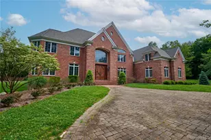 637 S Mountain Rd, New City, NY 10956 - Photo 2