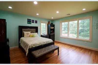 637 S Mountain Road, New City, NY 10956 - Photo 30