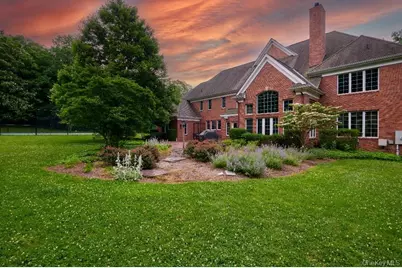 637 S Mountain Road, New City, NY 10956 - Photo 4