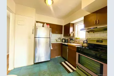 4618 161st Street #C4, Flushing, NY 11358 - Photo 2