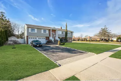 108 Hayrick Lane, Commack, NY 11725 - Photo 2