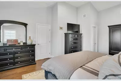 108 Hayrick Lane, Commack, NY 11725 - Photo 34