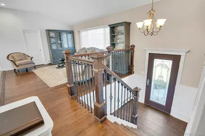 108 Hayrick Lane, Commack, NY 11725 - Photo 4