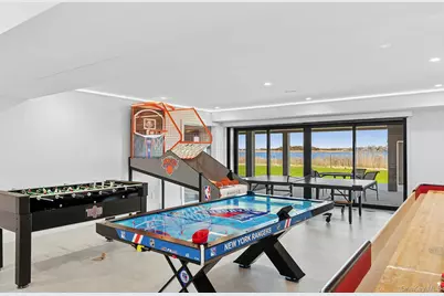 34 Westbridge Road, Westhampton Beach, NY 11978 - Photo 36