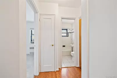 8 Lawrence Drive #C, White Plains, NY 10603 - Photo 14