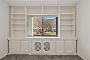 8 Lawrence Dr, White Plains, NY 10603 - Photo 6