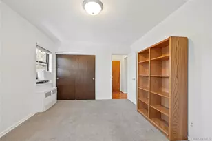 8 Lawrence Dr, White Plains, NY 10603 - Photo 10