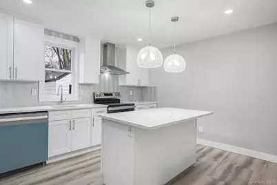 5 Sherwood Place, Hyde Park, NY 12538 - Photo 8