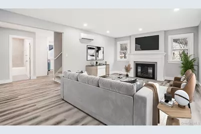 5 Sherwood Place, Hyde Park, NY 12538 - Photo 4