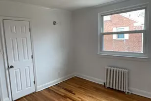 255-36 74th Ave, Glen Oaks, NY 11004 - Photo 10