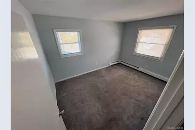 16 Linden Street, Coram, NY 11727 - Photo 6