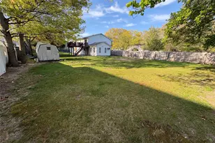16 Linden St, Coram, NY 11727 - Photo 20