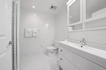 236 W 112th Street #1, New York, NY 10026 - Photo 8