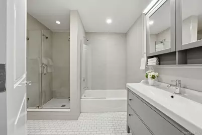 236 W 112th Street #1, New York, NY 10026 - Photo 12